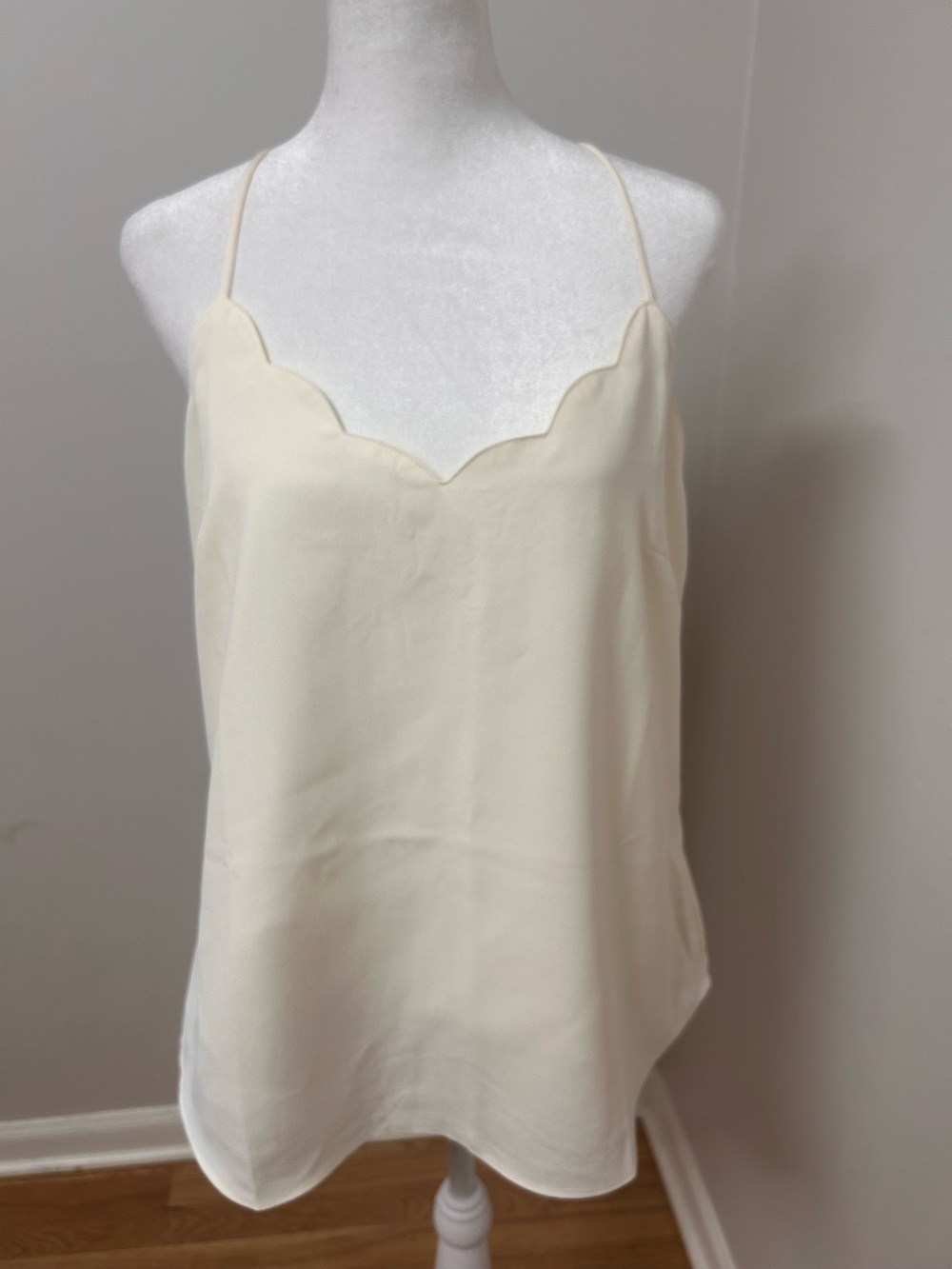 J.Crew Women’s Size 10 Ivory Scalloped Neck Camisole Tank Top Strappy Racerback